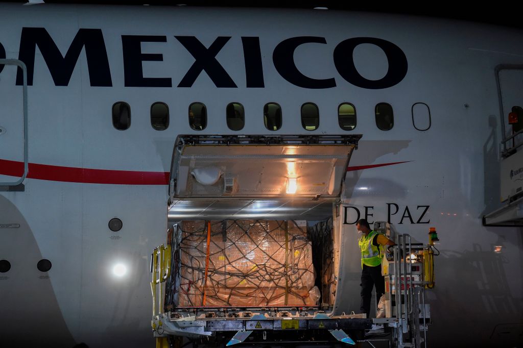 changing planes in mexico city airport