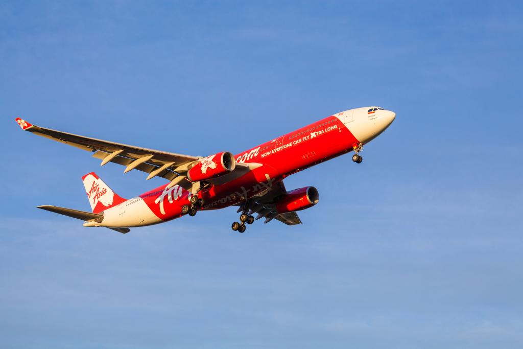 AirAsia X further delays London relaunch due to A330neo ...