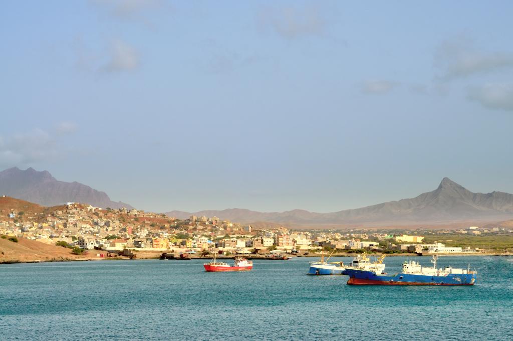 Cape Verde Islands: government seeks concessionaires for its airports